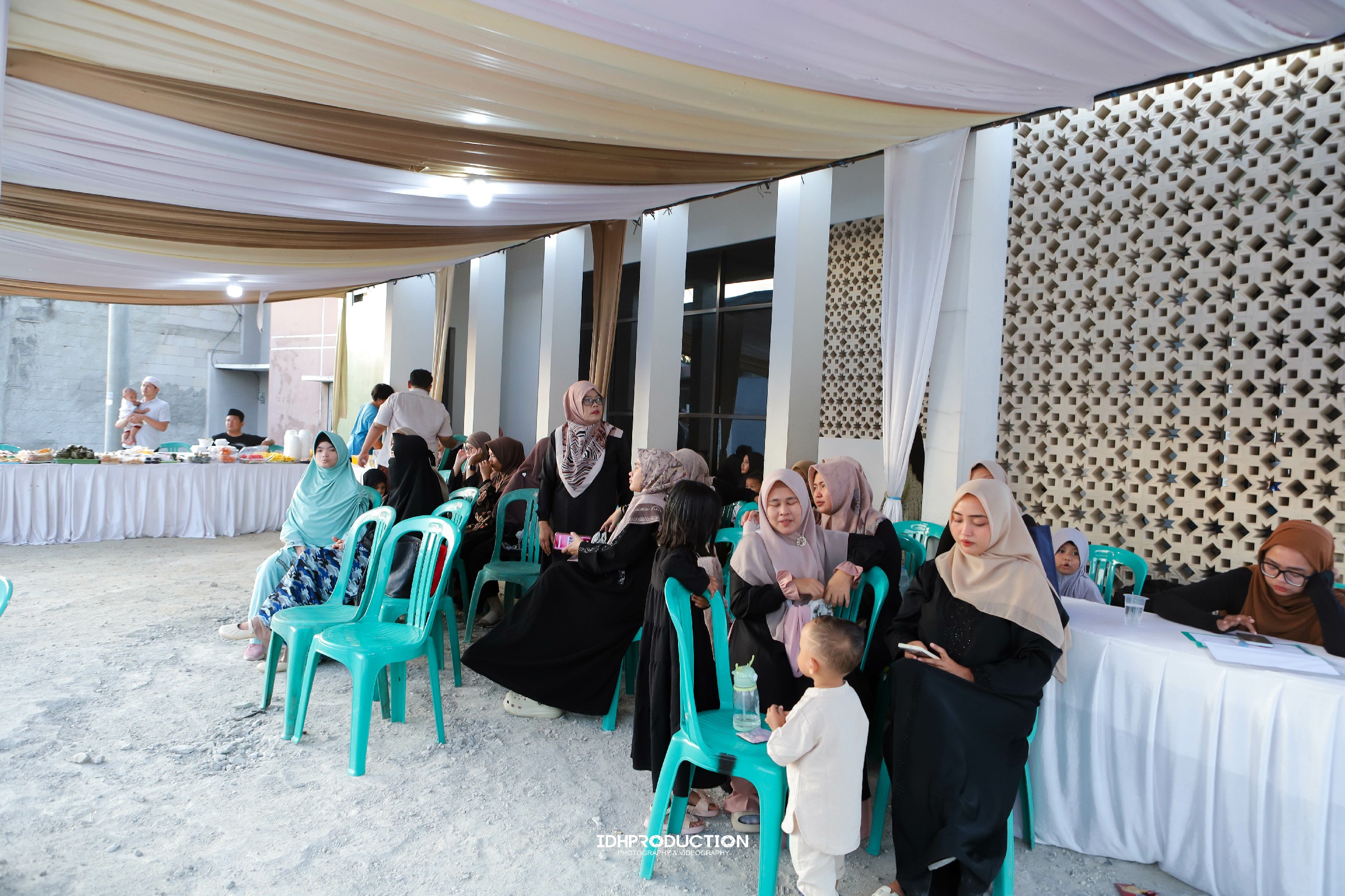 gallery grid image